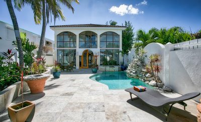 Vittoria villa, beachfront luxury