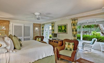 Sandalo villa, beachfront