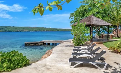 Sea Grapes villa , beachfront