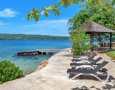 Sea Grapes villa , beachfront